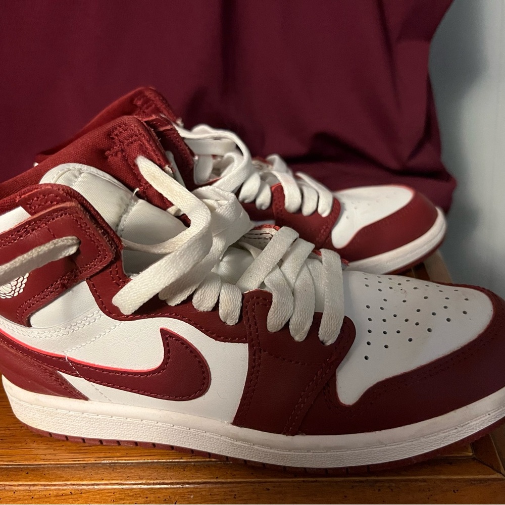 Nike Red and White Sneakers - Picture 1 of 7